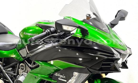 Nunua Ilio tumika Kawasaki H Kijani Bike ndani ya Nairobi nchini Nairobi Nunua Ilio tumika Kawasaki H Kijani Bike ndani ya Nairobi nchini Nairobi