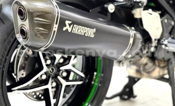 Nunua Ilio tumika Kawasaki H Kijani Bike ndani ya Nairobi nchini Nairobi Nunua Ilio tumika Kawasaki H Kijani Bike ndani ya Nairobi nchini Nairobi