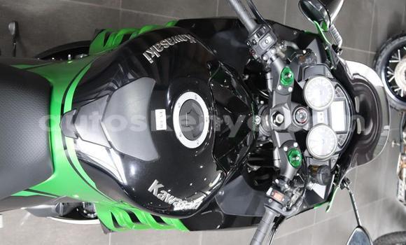 Nunua Ilio tumika Kawasaki ZZR Nyingine Bike ndani ya Mombasa nchini Kenya ya Pwani Nunua Ilio tumika Kawasaki ZZR Nyingine Bike ndani ya Mombasa nchini Kenya ya Pwani