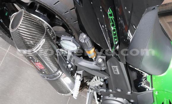 Nunua Ilio tumika Kawasaki ZZR Nyingine Bike ndani ya Mombasa nchini Kenya ya Pwani Nunua Ilio tumika Kawasaki ZZR Nyingine Bike ndani ya Mombasa nchini Kenya ya Pwani