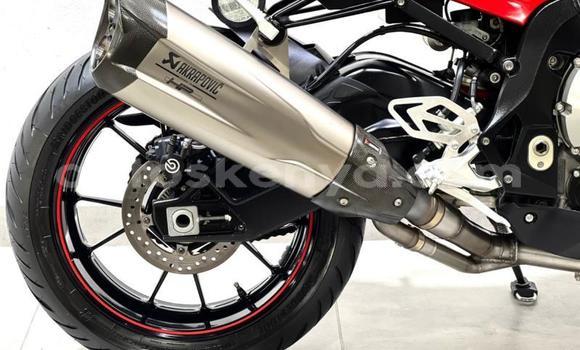 Nunua Ilio tumika BMW S 1000 Nyingine Bike ndani ya Changamwe nchini Pwani Nunua Ilio tumika BMW S 1000 Nyingine Bike ndani ya Changamwe nchini Pwani