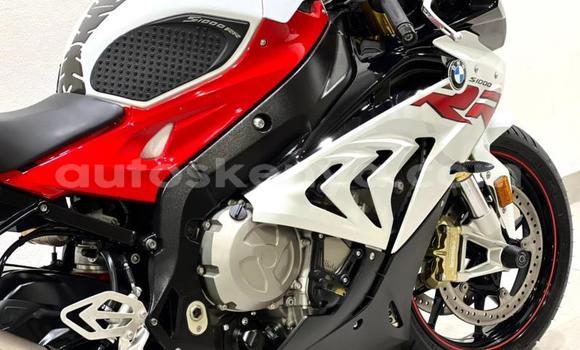 Nunua Ilio tumika BMW S 1000 Nyingine Bike ndani ya Changamwe nchini Pwani Nunua Ilio tumika BMW S 1000 Nyingine Bike ndani ya Changamwe nchini Pwani