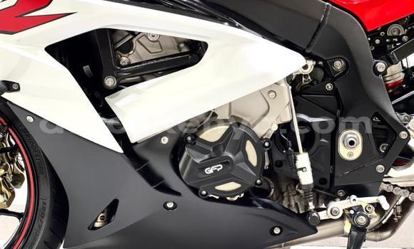 Nunua Ilio tumika BMW S 1000 Nyingine Bike ndani ya Changamwe nchini Pwani Nunua Ilio tumika BMW S 1000 Nyingine Bike ndani ya Changamwe nchini Pwani