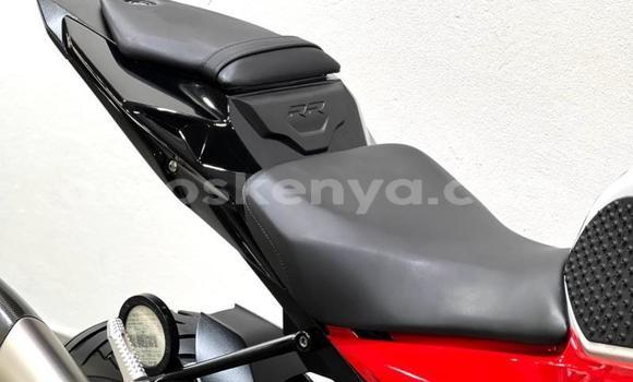 Nunua Ilio tumika BMW S 1000 Nyingine Bike ndani ya Changamwe nchini Pwani Nunua Ilio tumika BMW S 1000 Nyingine Bike ndani ya Changamwe nchini Pwani