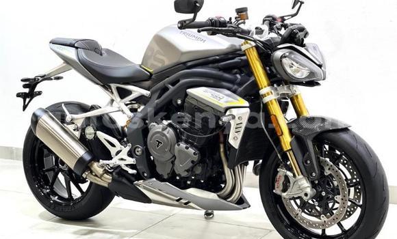Buy Used Triumph Speed Triple Black Bike in Nairobi in Nairobi Buy Used Triumph Speed Triple Black Bike in Nairobi in Nairobi
