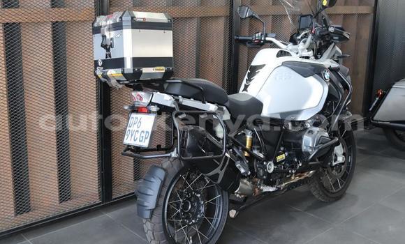 Nunua Ilio tumika BMW R1200GS Adventure Nyingine Bike ndani ya Nairobi nchini Nairobi Nunua Ilio tumika BMW R1200GS Adventure Nyingine Bike ndani ya Nairobi nchini Nairobi