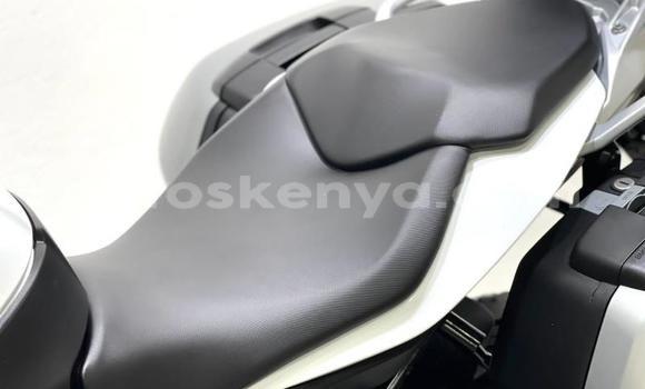 Nunua Ilio tumika BMW S 1000 Nyingine Bike ndani ya Mombasa nchini Kenya ya Pwani Nunua Ilio tumika BMW S 1000 Nyingine Bike ndani ya Mombasa nchini Kenya ya Pwani