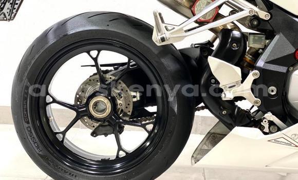 Nunua Ilio tumika Mv Agusta F4 Nyingine Bike ndani ya Nairobi nchini Nairobi Nunua Ilio tumika Mv Agusta F4 Nyingine Bike ndani ya Nairobi nchini Nairobi