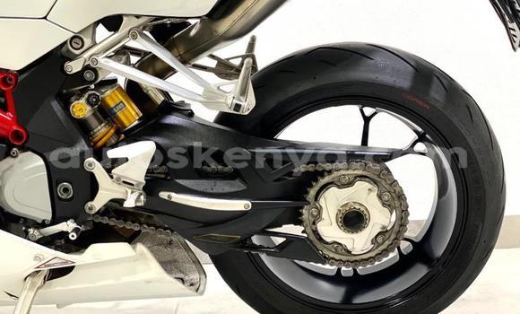 Nunua Ilio tumika Mv Agusta F4 Nyingine Bike ndani ya Nairobi nchini Nairobi Nunua Ilio tumika Mv Agusta F4 Nyingine Bike ndani ya Nairobi nchini Nairobi