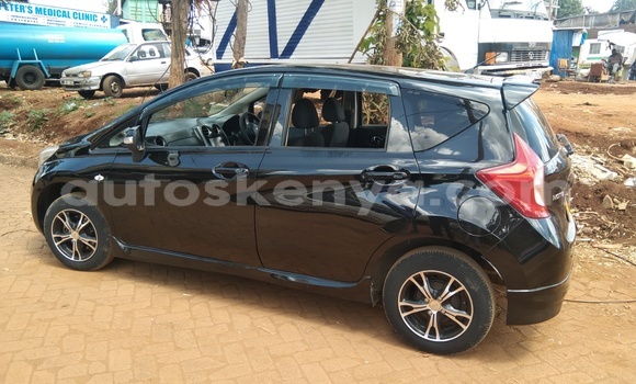 Oofamaa Nissan Note Black Makiinaa iti Kerugoya keessatti Central Kenya keessatti