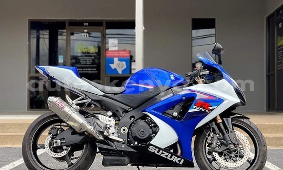 Buy Used Suzuki GSX Green Bike in Garissa in Northeast Kenya Buy Used Suzuki GSX Green Bike in Garissa in Northeast Kenya