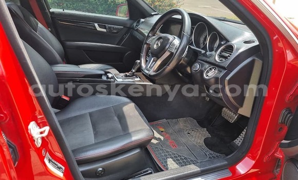Oofamaa Mercedes-Benz C-Classe Red Makiinaa iti Nairobi keessatti Nairobi keessatti Oofamaa Mercedes-Benz C-Classe Red Makiinaa iti Nairobi keessatti Nairobi keessatti