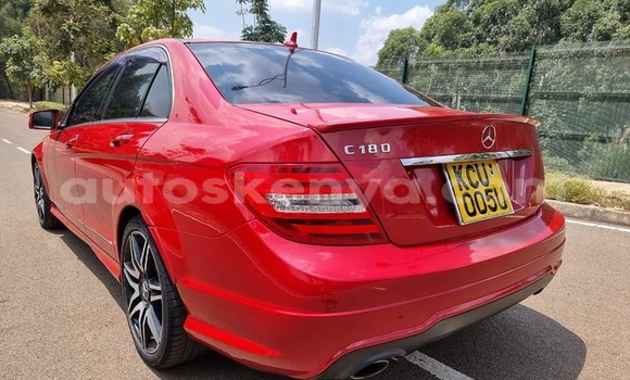 Oofamaa Mercedes-Benz C-Classe Red Makiinaa iti Nairobi keessatti Nairobi keessatti Oofamaa Mercedes-Benz C-Classe Red Makiinaa iti Nairobi keessatti Nairobi keessatti