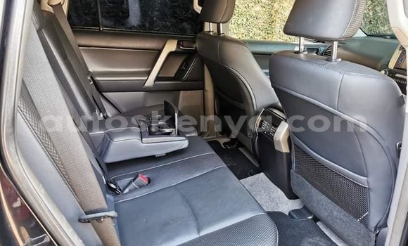 Oofamaa Toyota Land Cruiser Prado Black Makiinaa iti Nairobi keessatti Nairobi keessatti Oofamaa Toyota Land Cruiser Prado Black Makiinaa iti Nairobi keessatti Nairobi keessatti