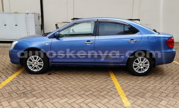 Oofamaa Toyota Premio Blue Makiinaa iti Nairobi keessatti Nairobi keessatti