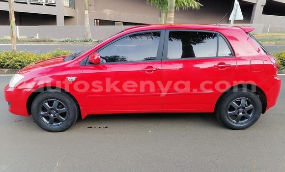 Nunua Ilio tumika Toyota Runx Nyekundu Gari ndani ya Nairobi nchini Nairobi