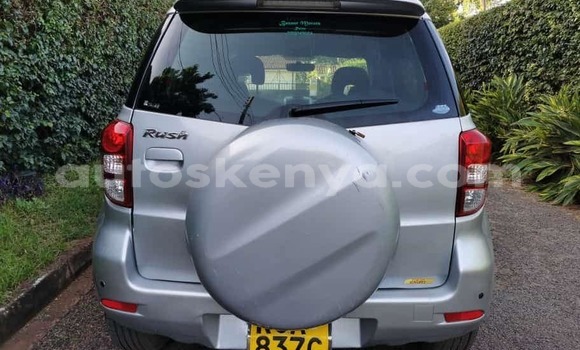 Oofamaa Toyota Rush Silver Makiinaa iti Nairobi keessatti Nairobi keessatti Oofamaa Toyota Rush Silver Makiinaa iti Nairobi keessatti Nairobi keessatti