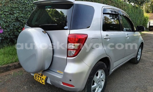 Oofamaa Toyota Rush Silver Makiinaa iti Nairobi keessatti Nairobi keessatti Oofamaa Toyota Rush Silver Makiinaa iti Nairobi keessatti Nairobi keessatti