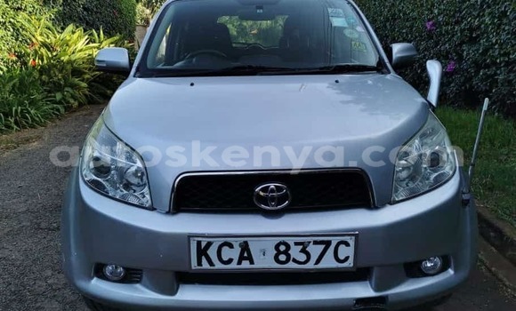 Oofamaa Toyota Rush Silver Makiinaa iti Nairobi keessatti Nairobi keessatti Oofamaa Toyota Rush Silver Makiinaa iti Nairobi keessatti Nairobi keessatti