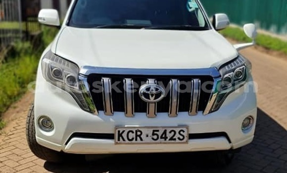 Oofamaa Toyota Land Cruiser Prado White Makiinaa iti Nairobi keessatti Nairobi keessatti Oofamaa Toyota Land Cruiser Prado White Makiinaa iti Nairobi keessatti Nairobi keessatti