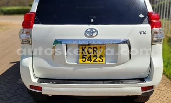 Oofamaa Toyota Land Cruiser Prado White Makiinaa iti Nairobi keessatti Nairobi keessatti Oofamaa Toyota Land Cruiser Prado White Makiinaa iti Nairobi keessatti Nairobi keessatti