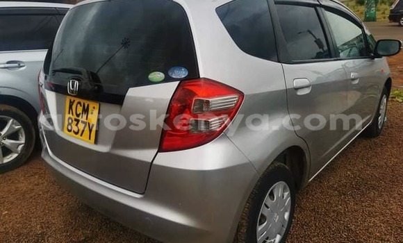 Oofamaa Honda Fit Silver Makiinaa iti Nairobi keessatti Nairobi keessatti Oofamaa Honda Fit Silver Makiinaa iti Nairobi keessatti Nairobi keessatti