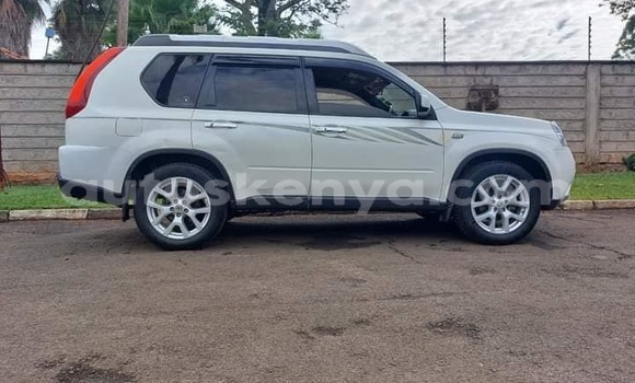 Oofamaa Nissan X–Trail White Makiinaa iti Nairobi keessatti Nairobi keessatti Oofamaa Nissan X–Trail White Makiinaa iti Nairobi keessatti Nairobi keessatti