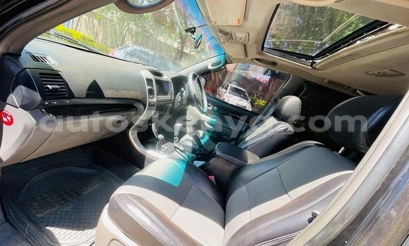 Oofamaa Toyota Land Cruiser Prado Black Makiinaa iti Nairobi keessatti Nairobi keessatti Oofamaa Toyota Land Cruiser Prado Black Makiinaa iti Nairobi keessatti Nairobi keessatti