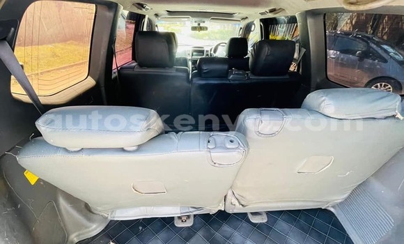 Oofamaa Toyota Land Cruiser Prado Black Makiinaa iti Nairobi keessatti Nairobi keessatti Oofamaa Toyota Land Cruiser Prado Black Makiinaa iti Nairobi keessatti Nairobi keessatti