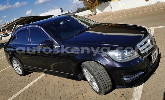 Oofamaa Mercedes-Benz C-Classe Black Makiinaa iti Nairobi keessatti Nairobi keessatti Oofamaa Mercedes-Benz C-Classe Black Makiinaa iti Nairobi keessatti Nairobi keessatti
