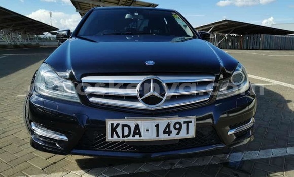 Oofamaa Mercedes-Benz C-Classe Black Makiinaa iti Nairobi keessatti Nairobi keessatti Oofamaa Mercedes-Benz C-Classe Black Makiinaa iti Nairobi keessatti Nairobi keessatti