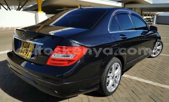 Oofamaa Mercedes-Benz C-Classe Black Makiinaa iti Nairobi keessatti Nairobi keessatti Oofamaa Mercedes-Benz C-Classe Black Makiinaa iti Nairobi keessatti Nairobi keessatti