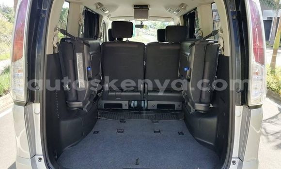 Buy Used Nissan Serena Silver Car in Kiambu in Central Kenya Buy Used Nissan Serena Silver Car in Kiambu in Central Kenya