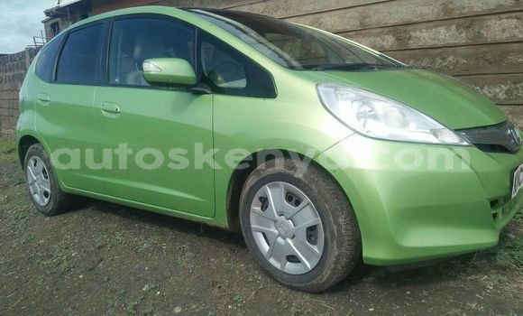Oofamaa Honda Fit Green Makiinaa iti Nairobi keessatti Nairobi keessatti