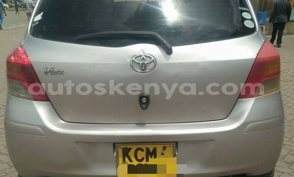 Oofamaa Toyota Vitz Silver Makiinaa iti Nairobi keessatti Nairobi keessatti Oofamaa Toyota Vitz Silver Makiinaa iti Nairobi keessatti Nairobi keessatti