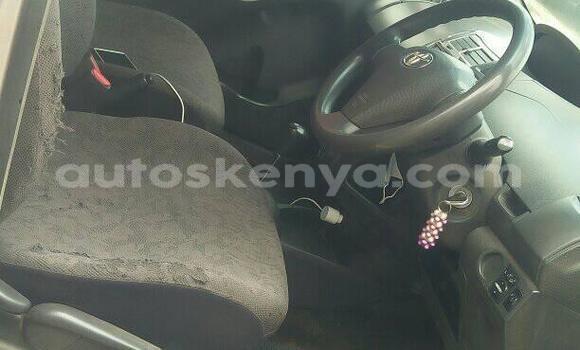 Oofamaa Toyota Vitz Silver Makiinaa iti Nairobi keessatti Nairobi keessatti Oofamaa Toyota Vitz Silver Makiinaa iti Nairobi keessatti Nairobi keessatti