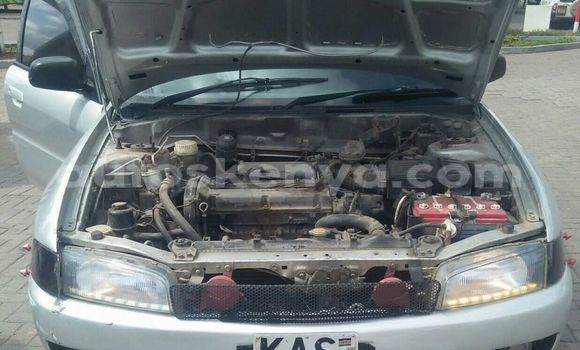 Oofamaa Mitsubishi Lancer Silver Makiinaa iti Nairobi keessatti Nairobi keessatti Oofamaa Mitsubishi Lancer Silver Makiinaa iti Nairobi keessatti Nairobi keessatti