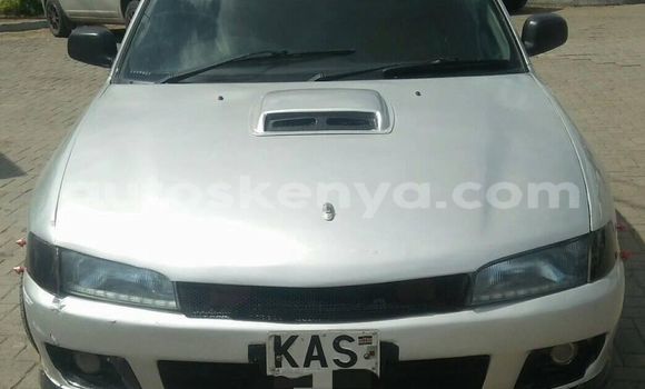 Oofamaa Mitsubishi Lancer Silver Makiinaa iti Nairobi keessatti Nairobi keessatti Oofamaa Mitsubishi Lancer Silver Makiinaa iti Nairobi keessatti Nairobi keessatti