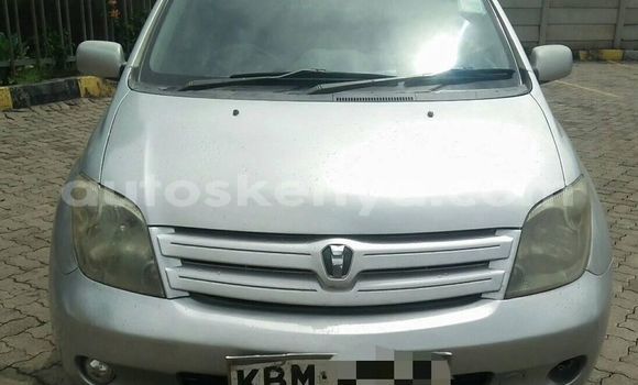 Oofamaa Toyota IST Silver Makiinaa iti Nairobi keessatti Nairobi keessatti Oofamaa Toyota IST Silver Makiinaa iti Nairobi keessatti Nairobi keessatti