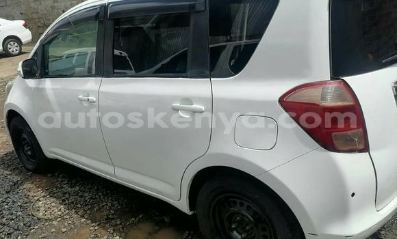 Oofamaa Toyota Ractis White Makiinaa iti Nairobi keessatti Nairobi keessatti Oofamaa Toyota Ractis White Makiinaa iti Nairobi keessatti Nairobi keessatti