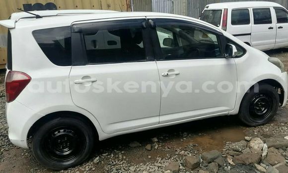Oofamaa Toyota Ractis White Makiinaa iti Nairobi keessatti Nairobi keessatti Oofamaa Toyota Ractis White Makiinaa iti Nairobi keessatti Nairobi keessatti