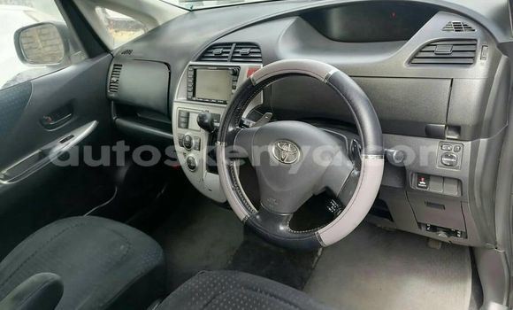 Oofamaa Toyota Ractis White Makiinaa iti Nairobi keessatti Nairobi keessatti Oofamaa Toyota Ractis White Makiinaa iti Nairobi keessatti Nairobi keessatti