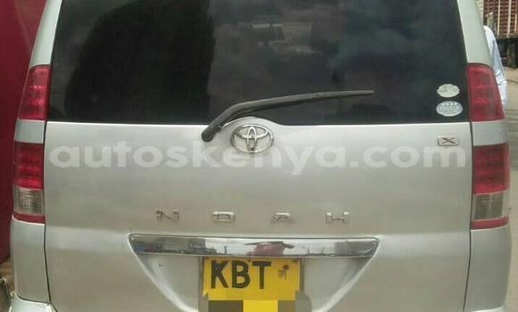Oofamaa Toyota Noah Silver Makiinaa iti Nairobi keessatti Nairobi keessatti Oofamaa Toyota Noah Silver Makiinaa iti Nairobi keessatti Nairobi keessatti