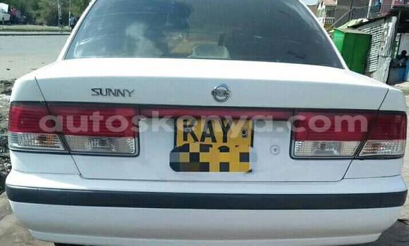 Oofamaa Nissan Sunny White Makiinaa iti Nairobi keessatti Nairobi keessatti Oofamaa Nissan Sunny White Makiinaa iti Nairobi keessatti Nairobi keessatti