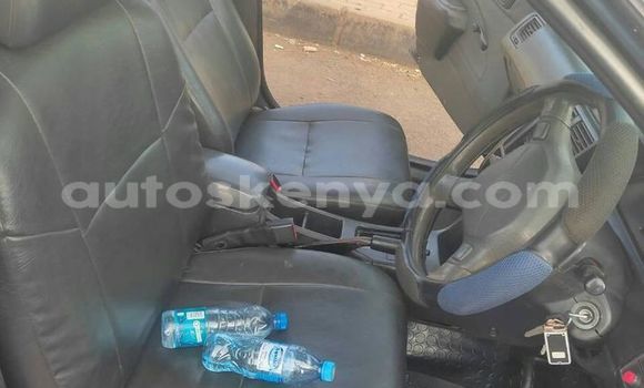 Nunua Ilio tumika Toyota Caldina Bluu Gari ndani ya Nairobi nchini Nairobi Nunua Ilio tumika Toyota Caldina Bluu Gari ndani ya Nairobi nchini Nairobi
