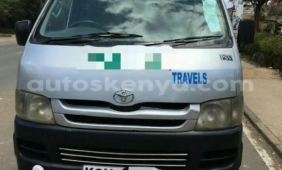 Oofamaa Toyota Hiace Silver Makiinaa iti Nairobi keessatti Nairobi keessatti Oofamaa Toyota Hiace Silver Makiinaa iti Nairobi keessatti Nairobi keessatti
