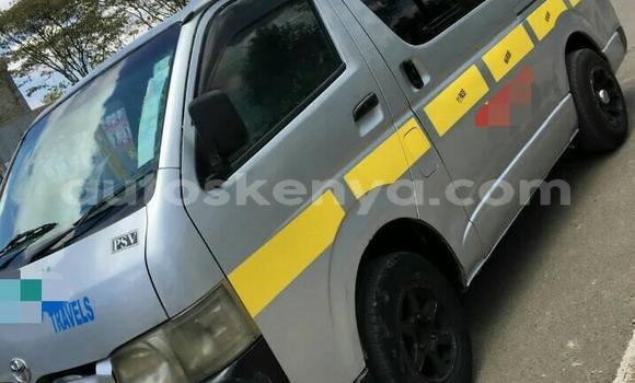 Nunua Ilio tumika Toyota Hiace Fedha Gari ndani ya Nairobi nchini Nairobi Nunua Ilio tumika Toyota Hiace Fedha Gari ndani ya Nairobi nchini Nairobi