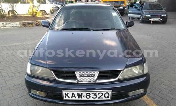 Oofamaa Toyota Carina Blue Makiinaa iti Nairobi keessatti Nairobi keessatti