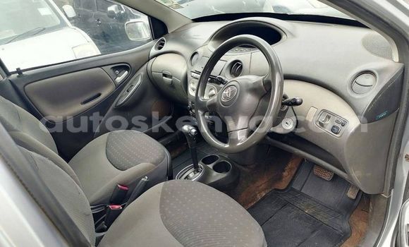 Nunua Ilio tumika Toyota Vitz Fedha Gari ndani ya Nairobi nchini Nairobi Nunua Ilio tumika Toyota Vitz Fedha Gari ndani ya Nairobi nchini Nairobi