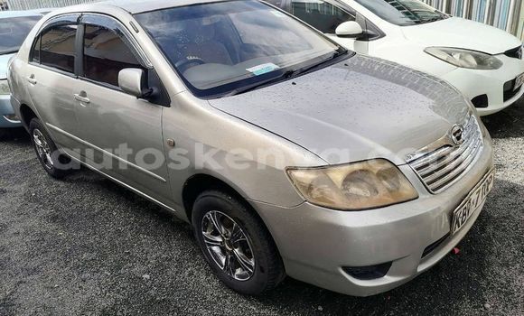 Nunua Ilio tumika Toyota Corolla Fedha Gari ndani ya Nairobi nchini Nairobi